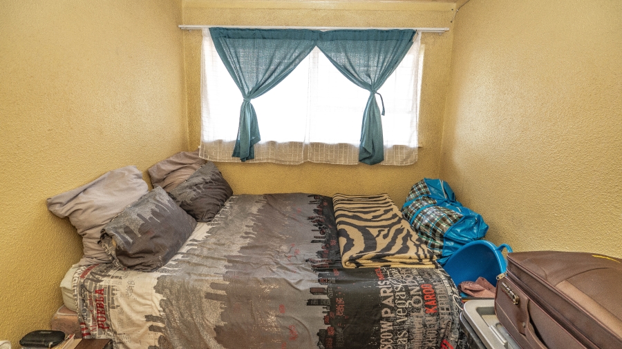 2 Bedroom Property for Sale in Oakdene Western Cape